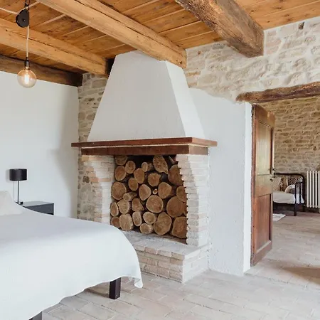 Agriturismo Qui Voglio Monte Roberto Exterior photo